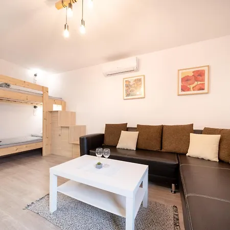 Tisza-lak Apartamento Abádszalók